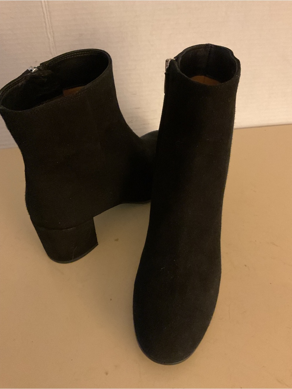 Margaux women Black Suede  Chelsea Heel boots US 7.5 Narrow - Picture 5 of 12